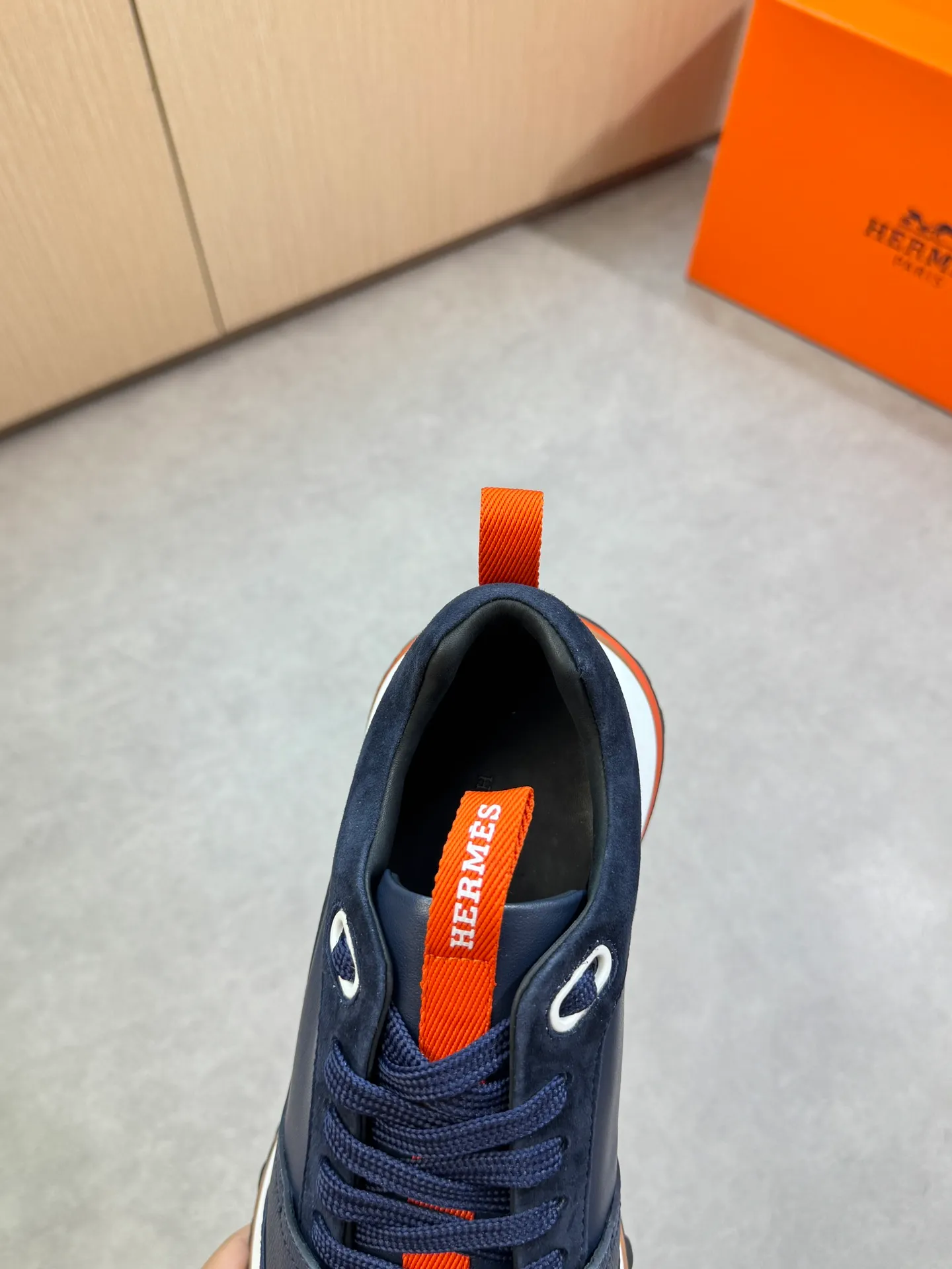 Men's shoes 💰740 [HERMES] Hermès - High-end quality original single casual sports shoes - Upper: 🔝 Nappa calfskin, palm-print cowhide, suede sheepskin leather, tongue. Heel. Brand logo webbing - Lining: brand canvas, foot pad; water-dyed cowhide - Outsole: ultra-light T men's shoes 💰U foam rubber; two-color molded outsole -Ultra-high quality control·Fine workmanship: highlighted (high-end·nobility·grade) -Size: 39-44 (38, 45, can be customized)·0118
